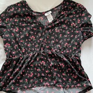 Ripe Floral Print V-Neck Top - Size L